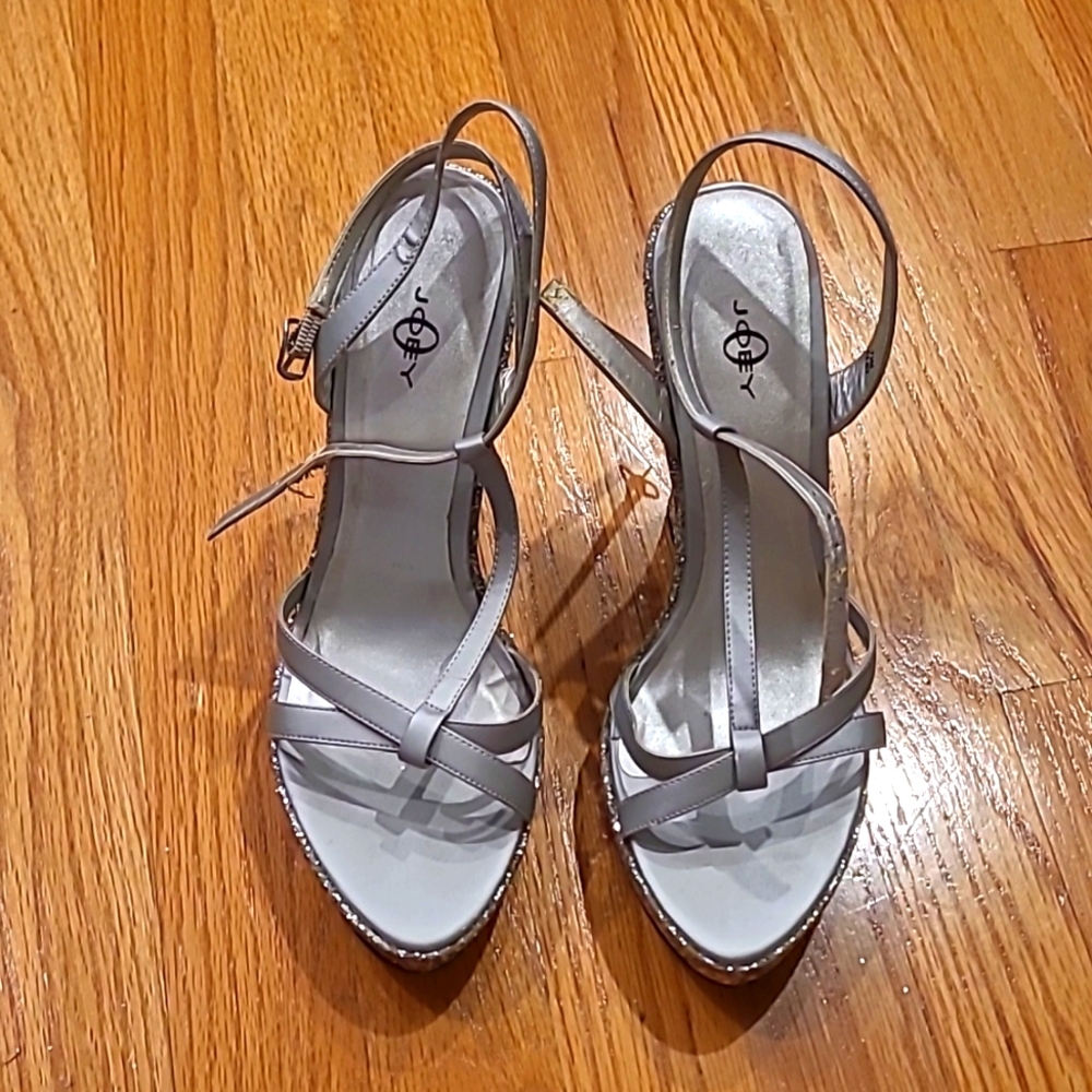 Joey silver sparkly strappy high wedge sandals with ankle strap size 7.5
